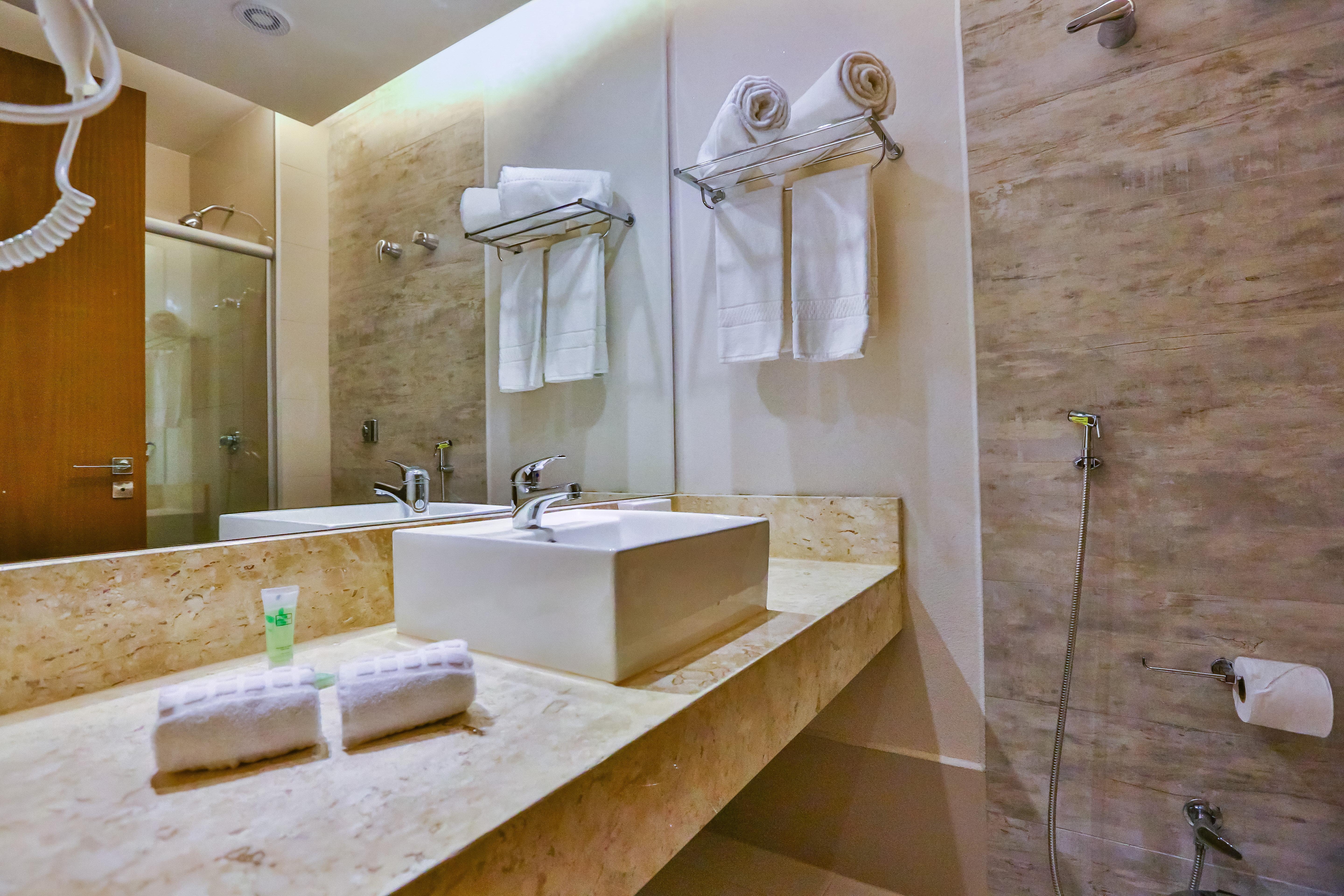 - By Ihg Hotel 4*